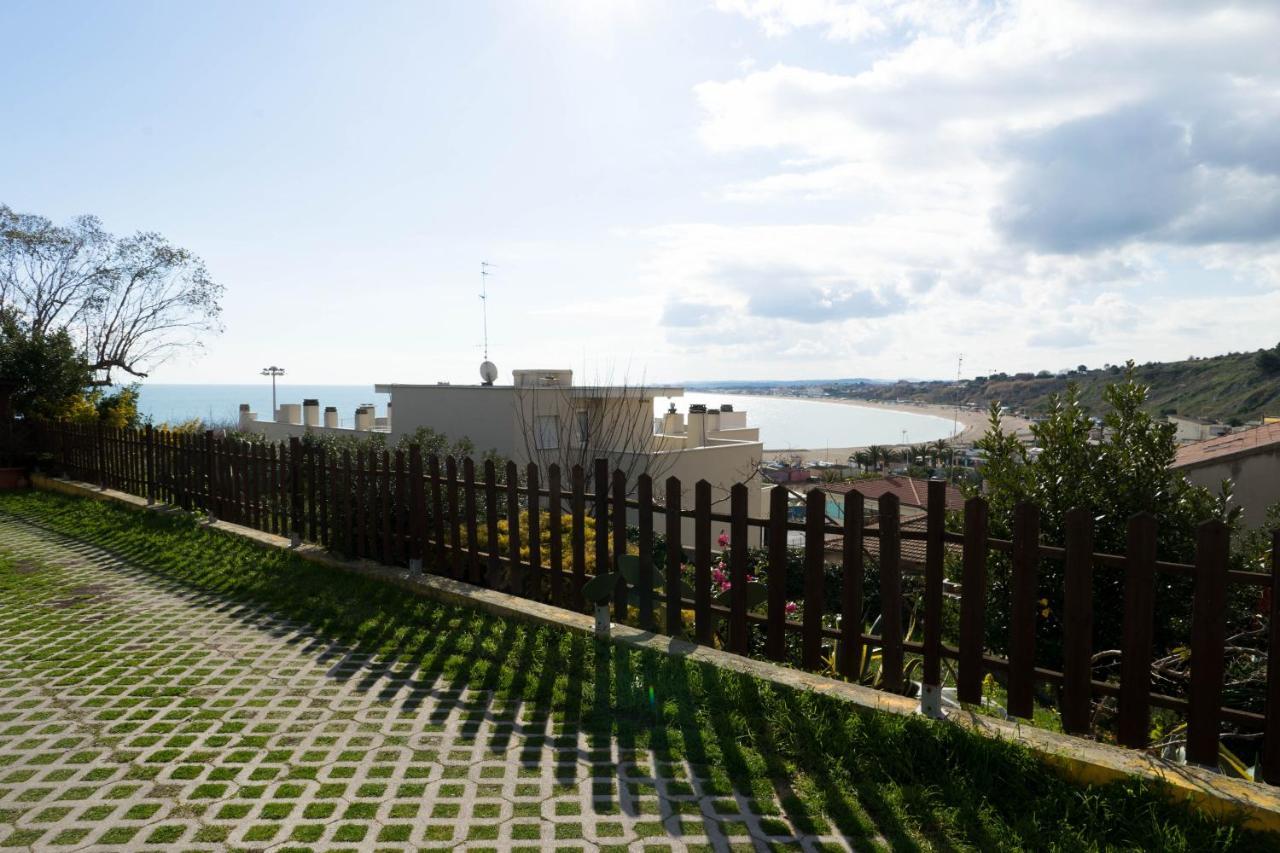 Casa Linda, A Due Passi Dal Mare Apartman Numana Kültér fotó